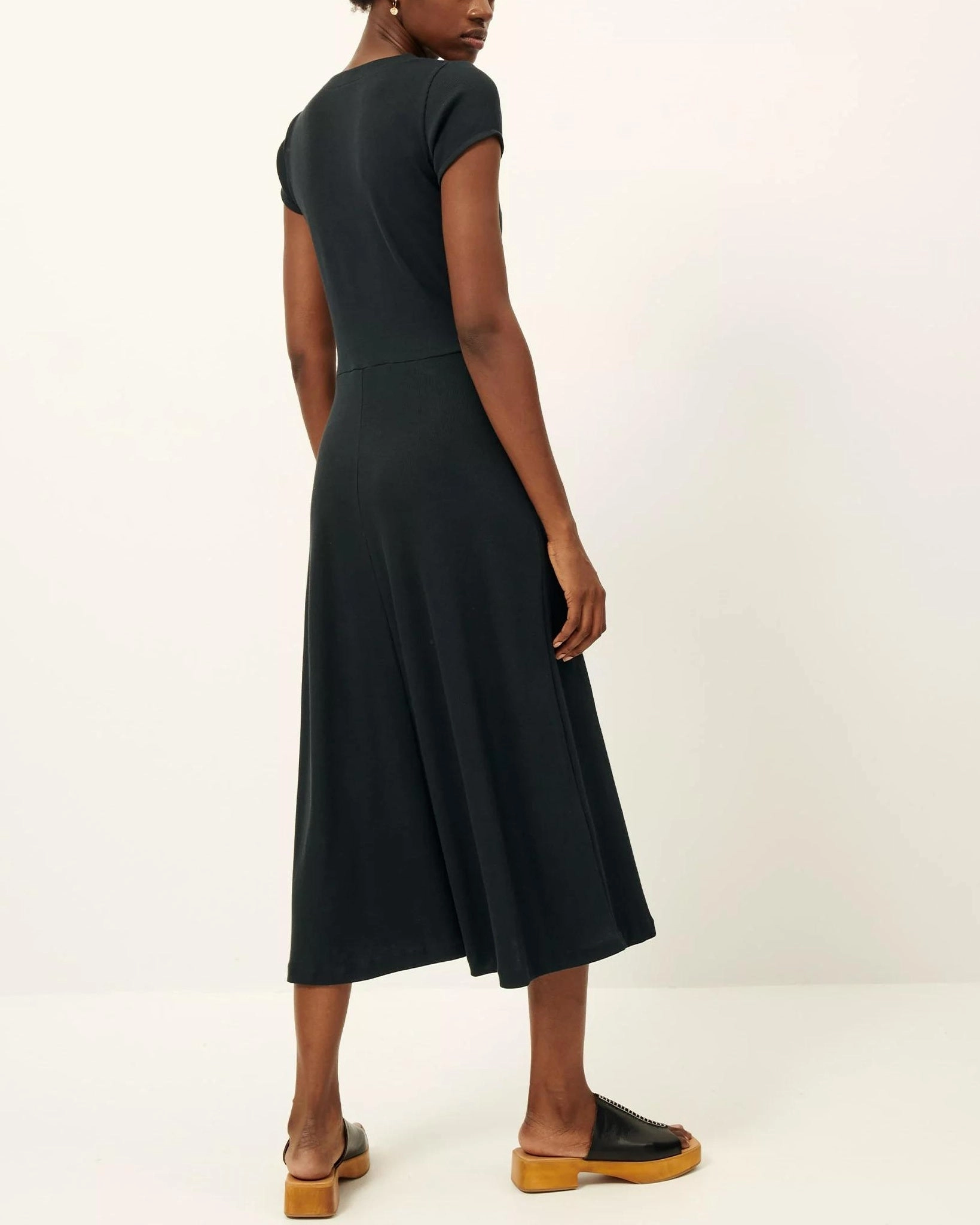 Dress Nea Moonless
