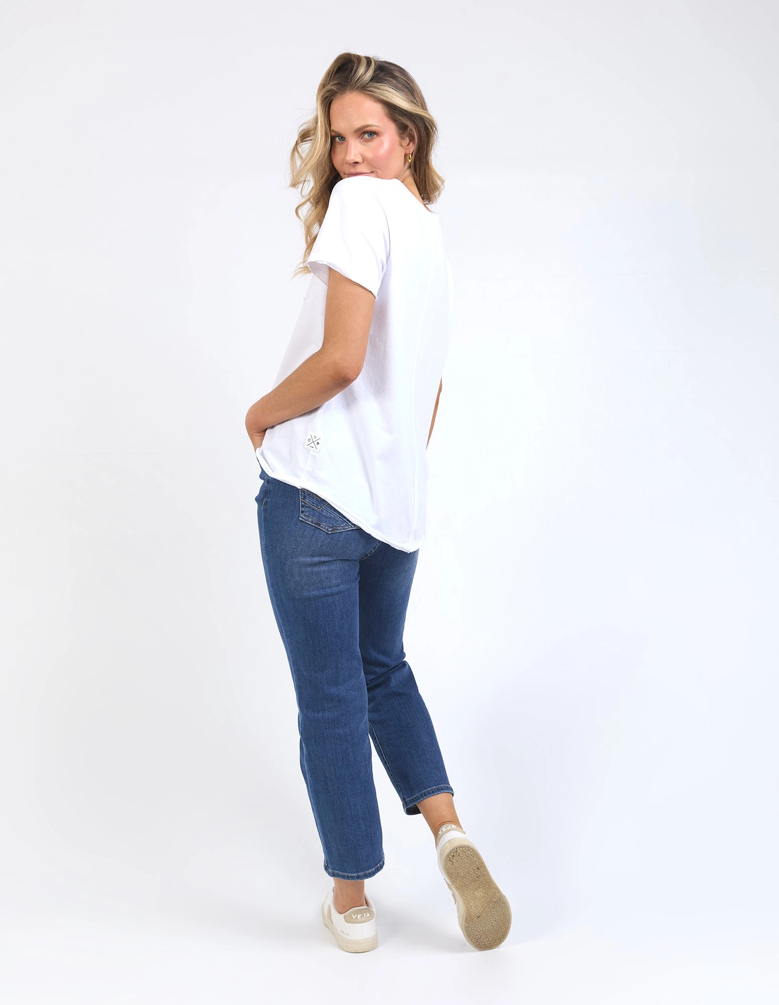 Elm Pima Vee Tee White