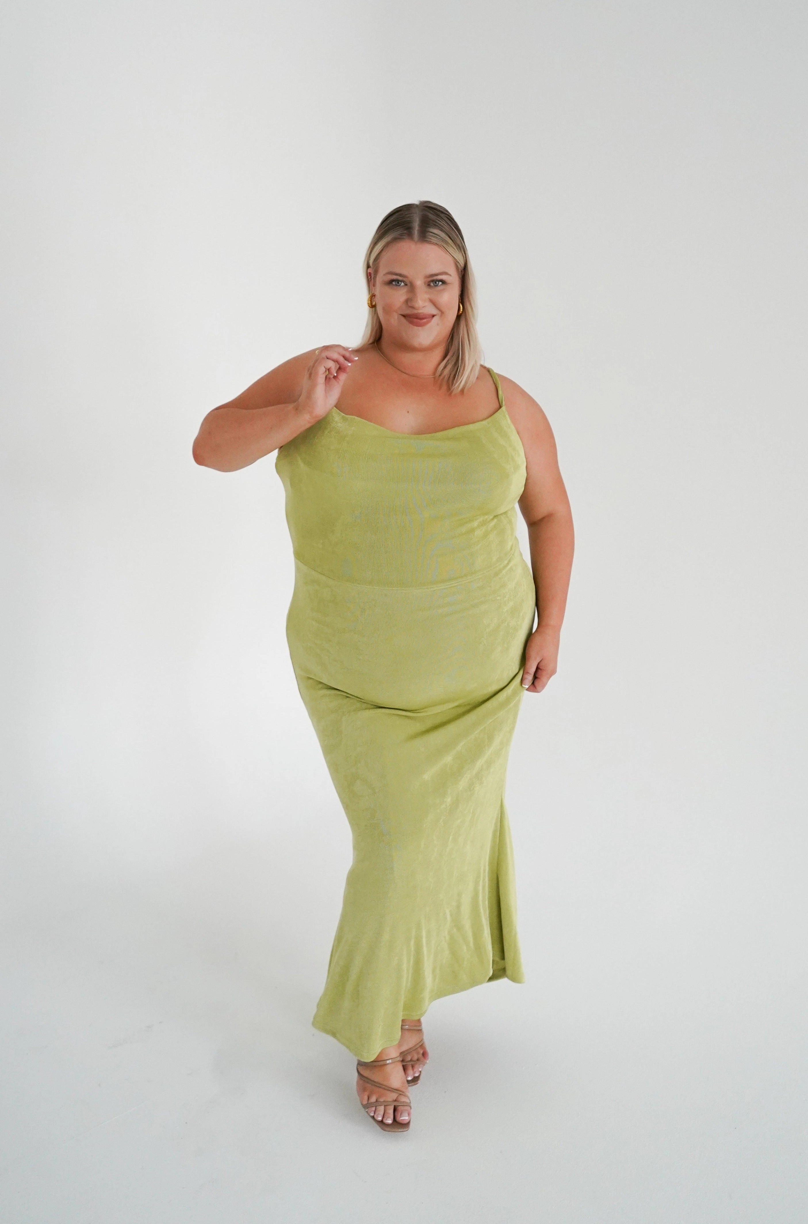 PERI DRESS APPLE